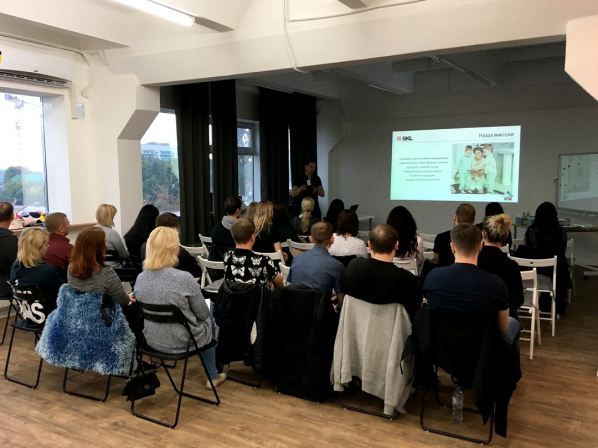 Применение проектора на форумах и корпоративах