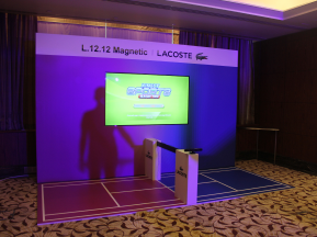 Брендированный экспостенд с плазмой для интерактивной зоны